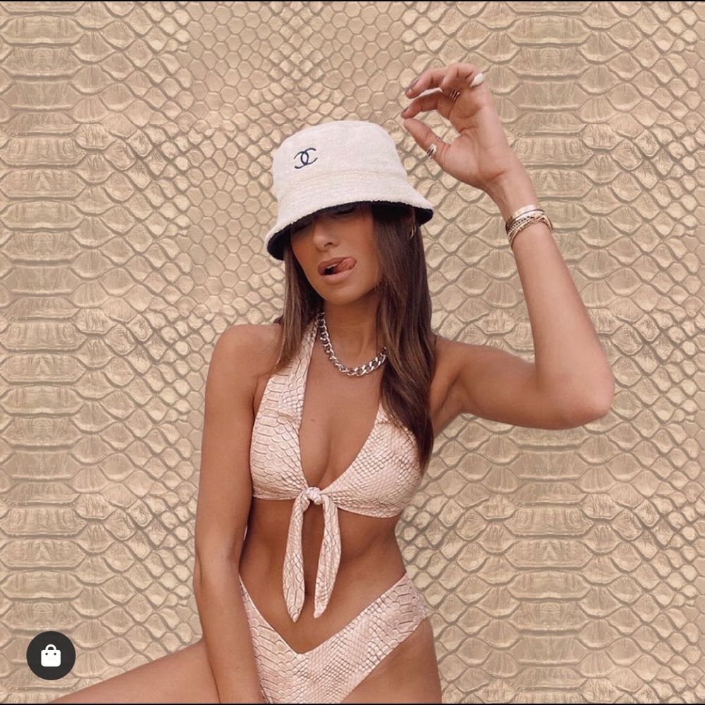 Salerno weworewhat top